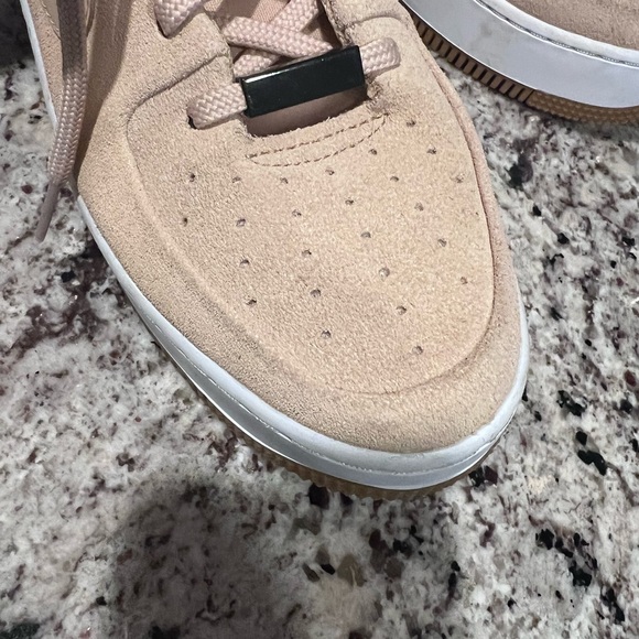 Nike Platform Suede Shoe - Picture 4 of 11